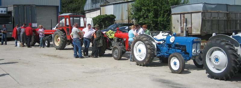 ../Images/Vintage tractor Run 2007- 14.jpg
